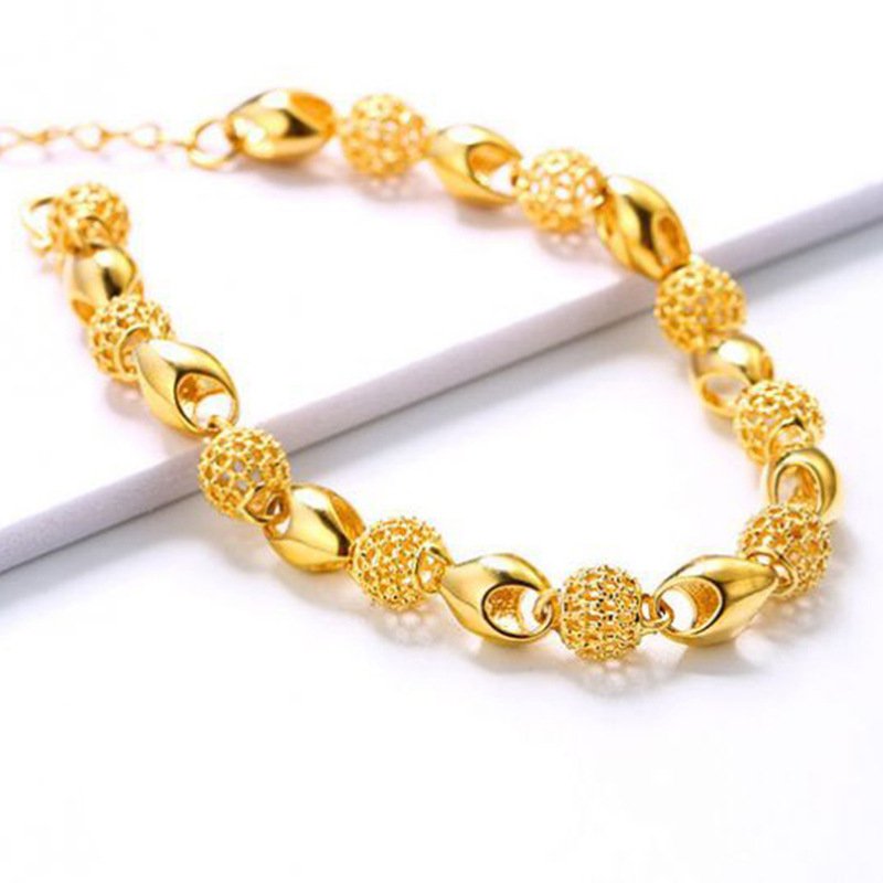 Hollow and exquisite female Passepartout bracelet Thailand sand gold wedding bracelet brass gold wedding props jewelry Hollow and exquisite female Passepartout bracelet Thailand sand gold wedding bracelet brass gold wedding props jewelry